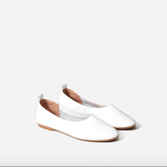 Everlane Shoes - Everlane - The Italian Leather Day Glove Flats in White, Size 6.5